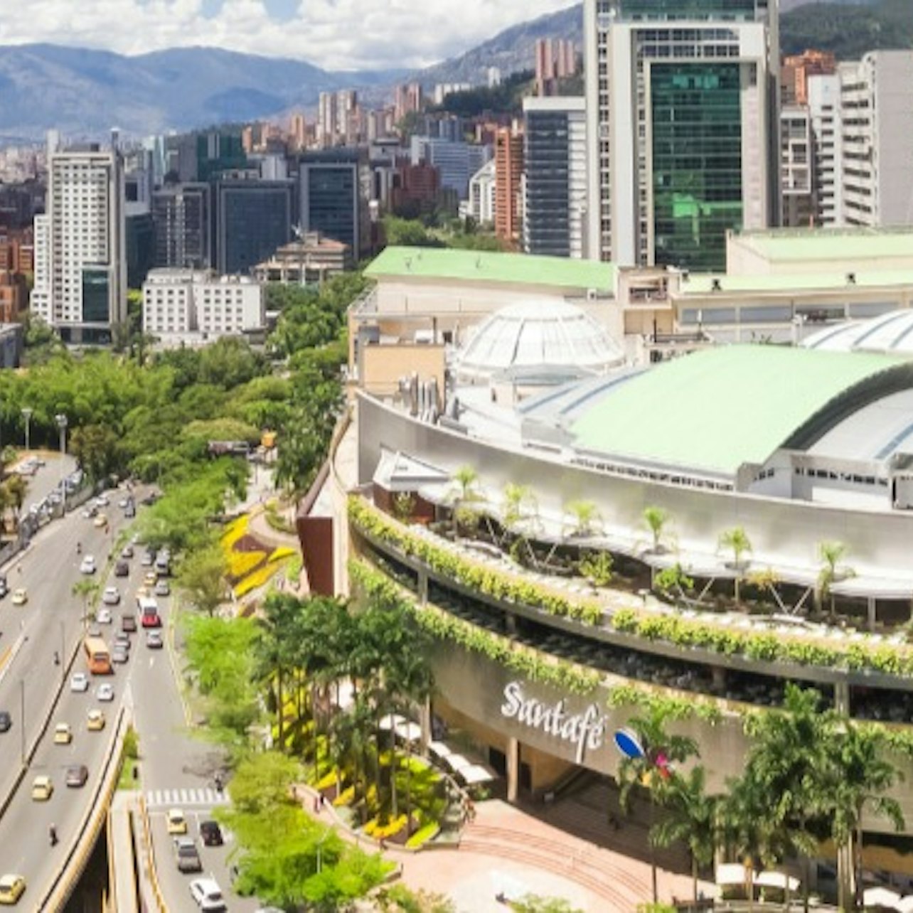 Hop-On Hop-Off City Tour Medellín Enamora - Acomodações em Medelín