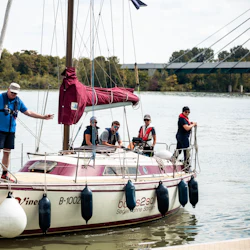 Sailing yacht in Vienna with professional skipper