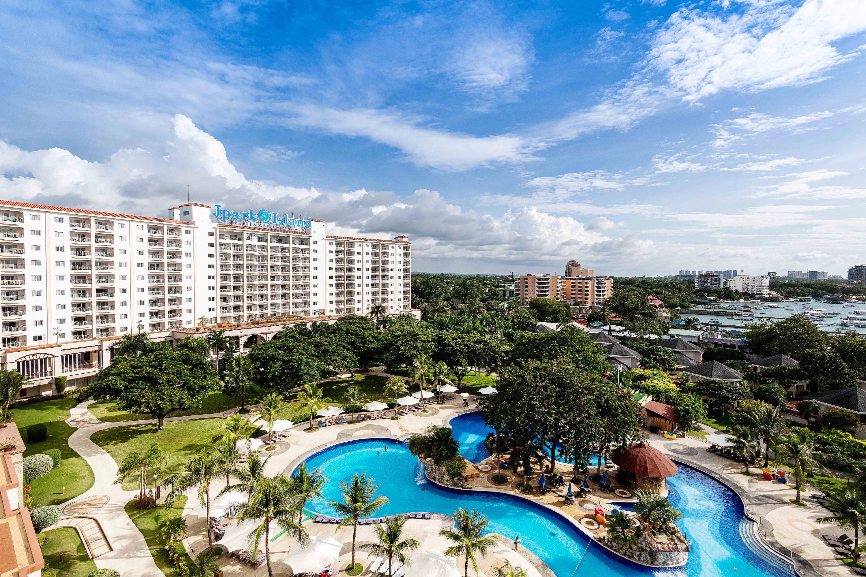 Jpark Island Resort & Waterpark: Day Pass
