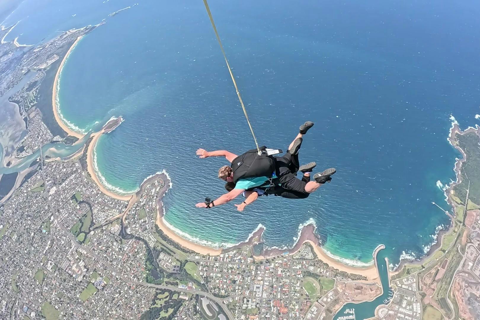 Ελεύθερη πτώση πάνω από το Shellharbour