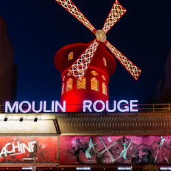 Paris: City Night Bus Tour + Moulin Rouge Show in destination