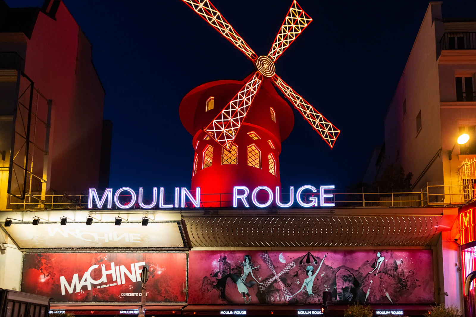 Moulin Rouge: Cabaret Show