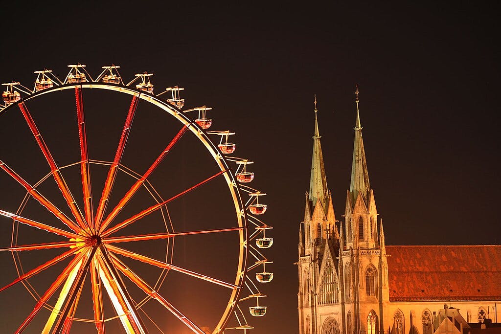 Колесо обозрения в Мюнхене в Мюнхене