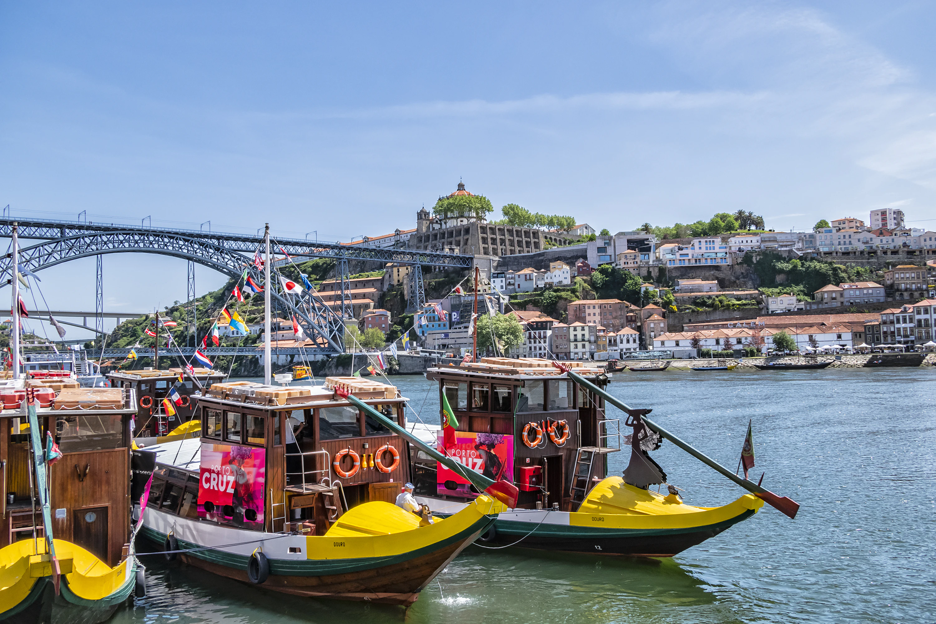 Six Bridges Cruise from Cais da Ribeira