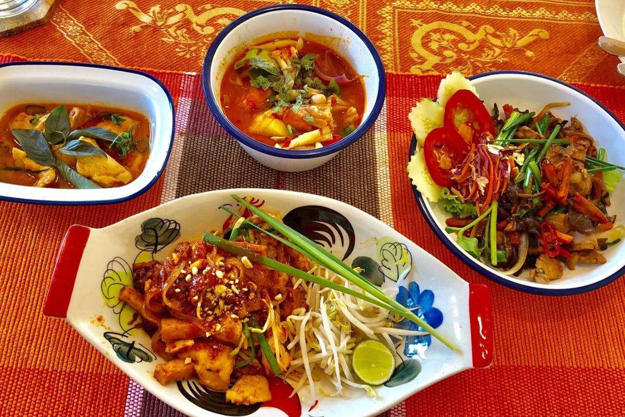 自分で作った料理を堪能しましょう。