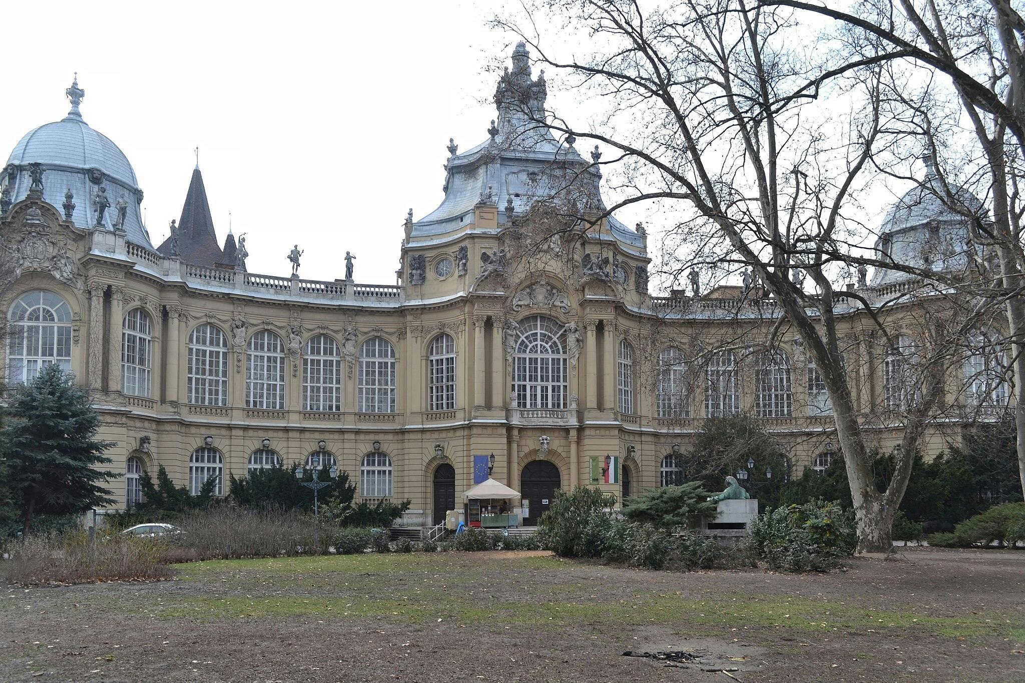 布达佩斯 瓦伊达胡尼亚德城堡