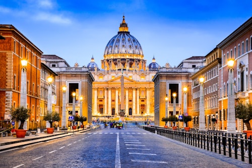 サン・ピエトロ大聖堂とクーポラ：ガイド付きツアー （即日発券）