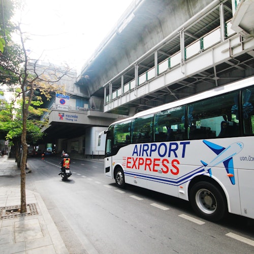 Bangkok: Bus Transfer from Suvarnabhumi Airport (BKK) to Bangkok