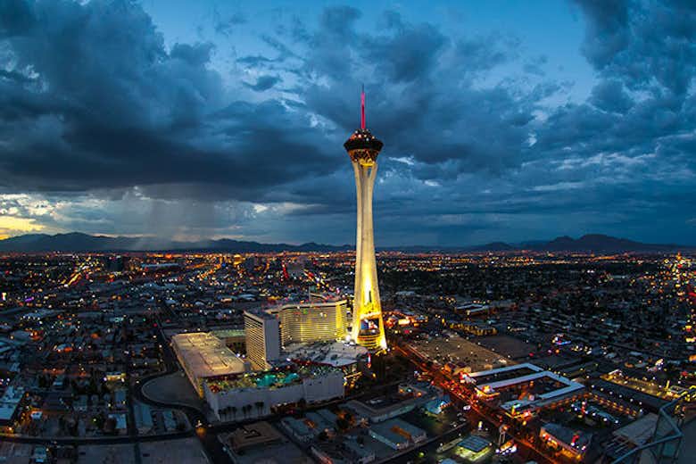 STRAT Observation Deck: SkyPod Experience + Optional Thrill Ride | Book ...