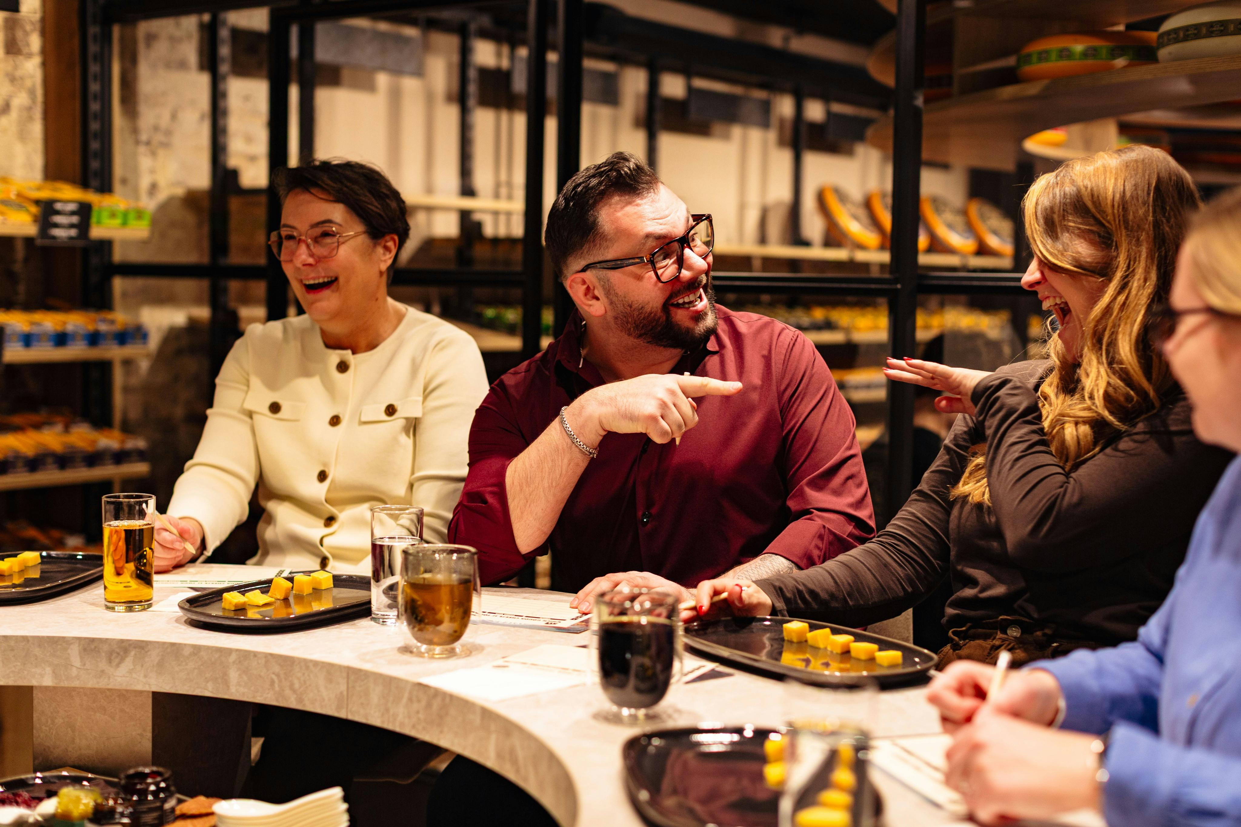 <City 75061>의 즐길 거리 #7: 암스테르담 치즈 컴퍼니