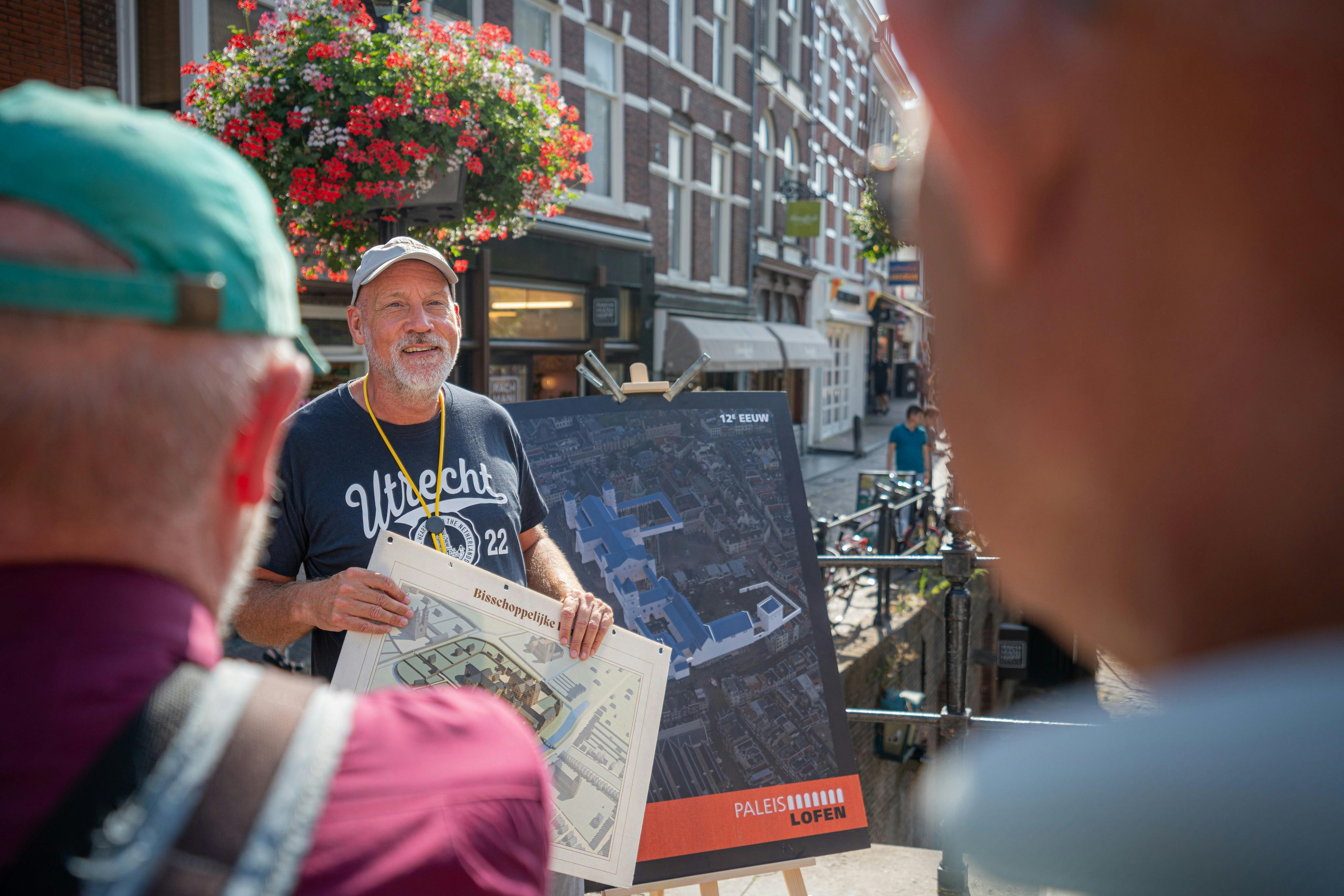 Time travel Palace Lofen tour with a guide at the Fish Market