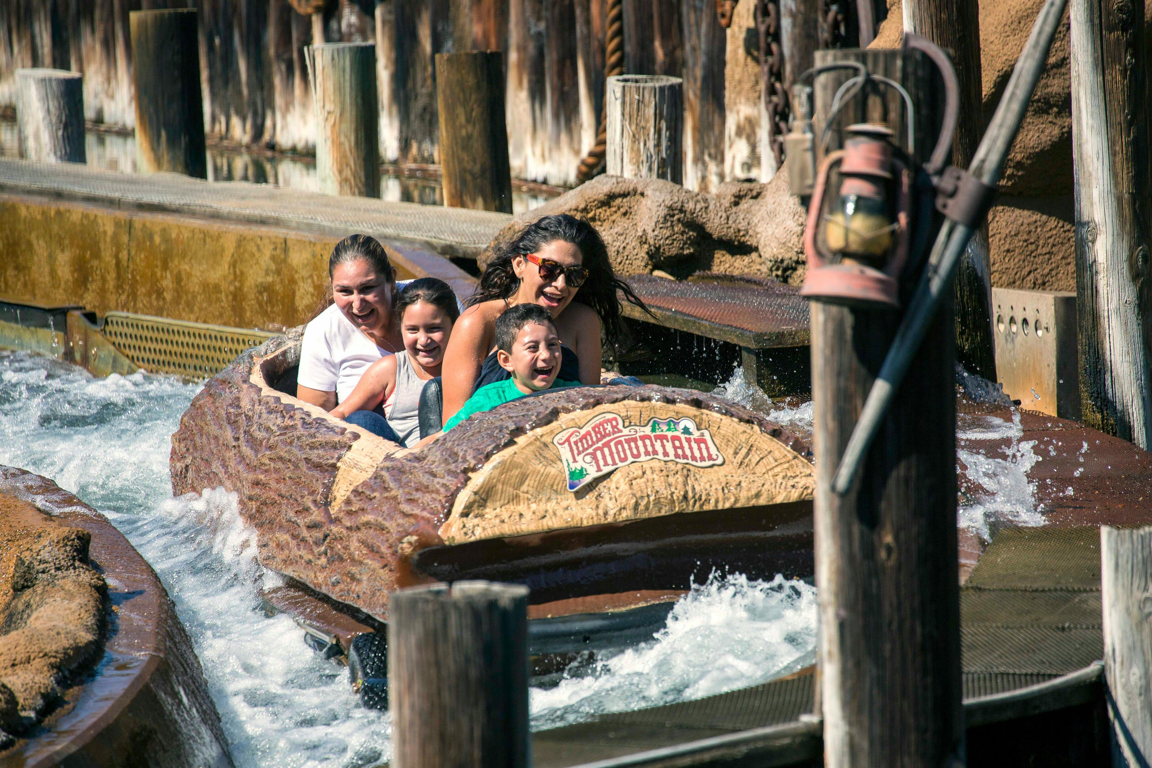 Knott’s Berry Farm: One Day Ticket in Buena Park – Tiqets