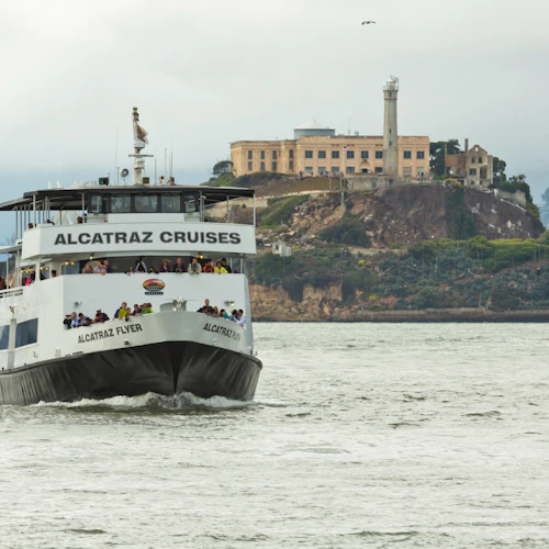 San Francisco: City Tour by Bus + Alcatraz Island Tour - Photo 13
