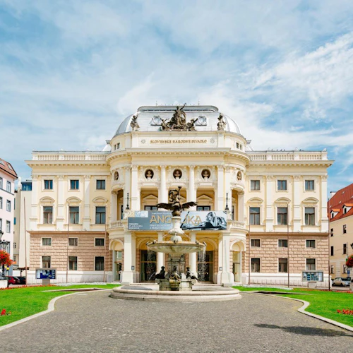 Bratislava: Day Trip from Vienna by Bus and Catamaran - Photo 6