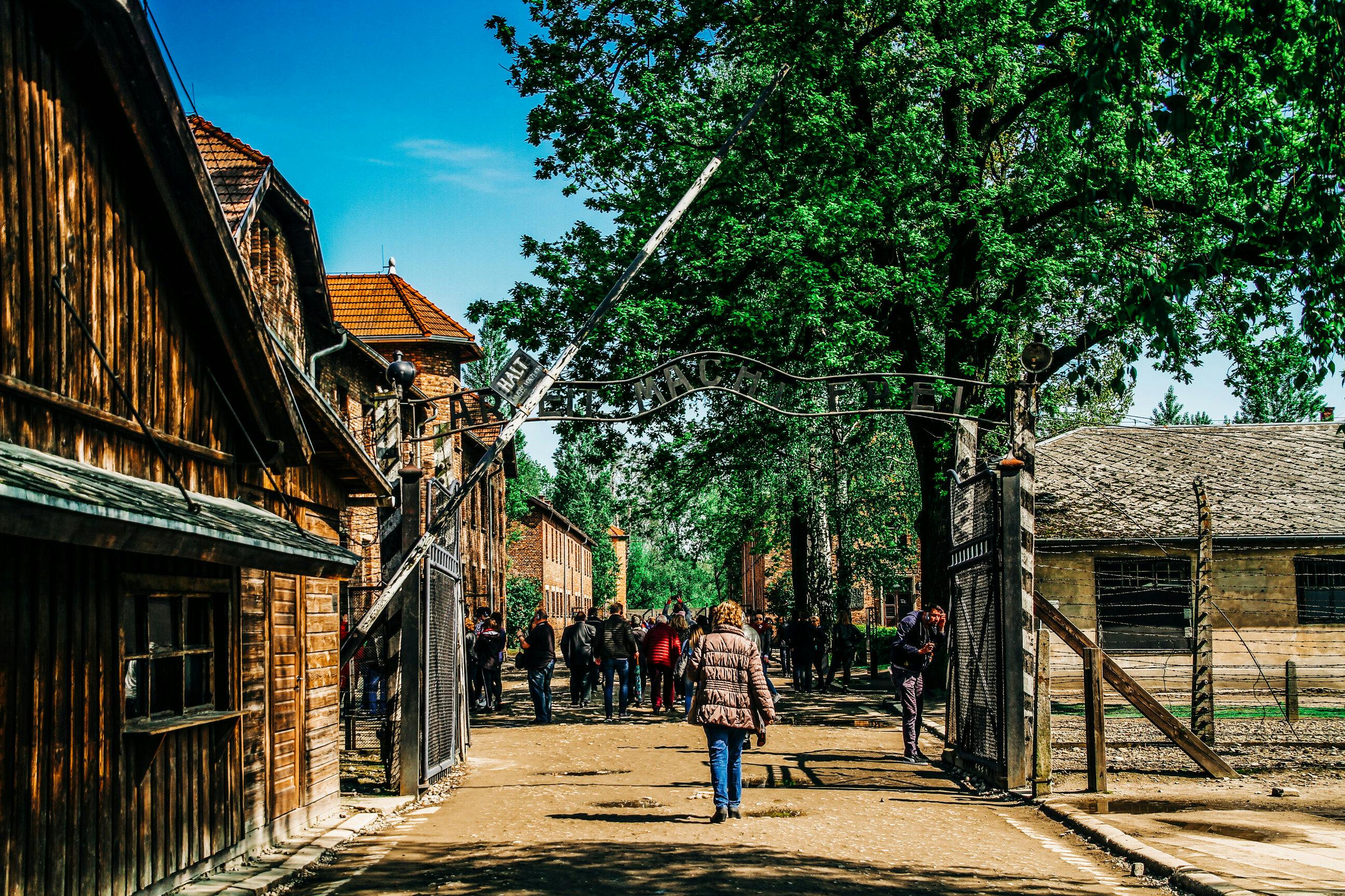 Auschwitz-Birkenau: Guided Tour + Hotel Pickup in Krakow – Tiqets