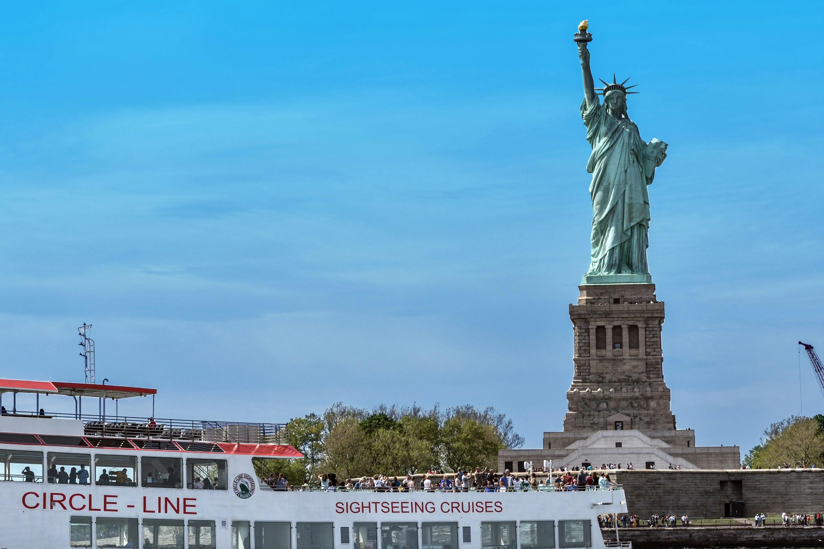 1일 승선 + 자유의 여신상 크루즈