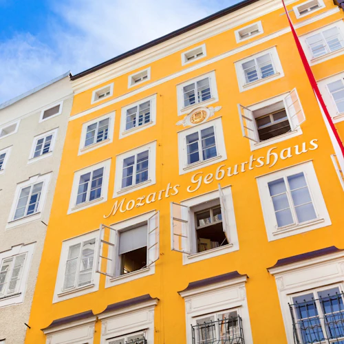 Salzburgo: Passeio a pé pela Cidade Velha, Mozart e Jardins Mirabell - Photo 6