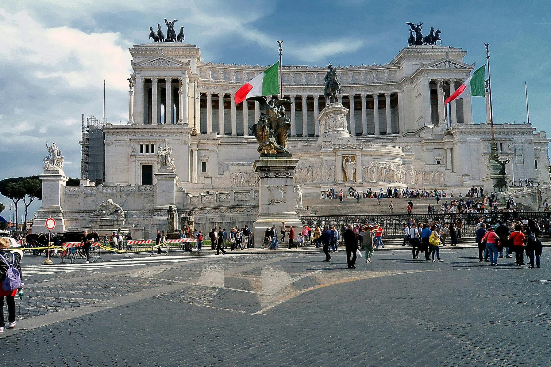 City Sightseeing Rome tour + transfer from Civitavecchia by bus