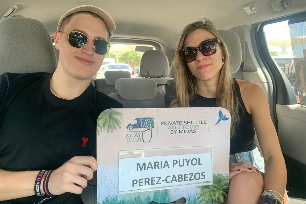 Cancún: Transfer from Airport to Puerto Morelos