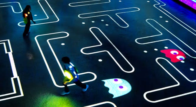 <City 60005>의 즐길 거리 #10: 두바이 팩맨 라이브 체험