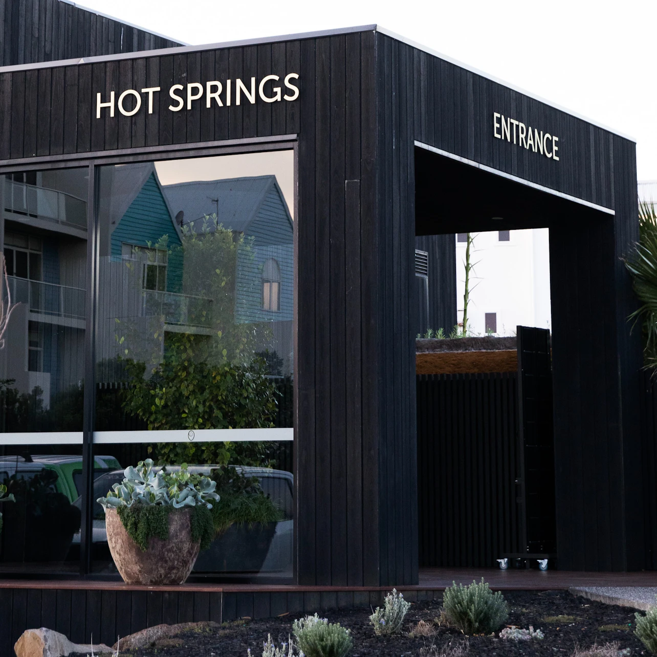 Deep Blue Hot Springs Warrnambool: Entry Ticket in Warrnambool β Tiqets