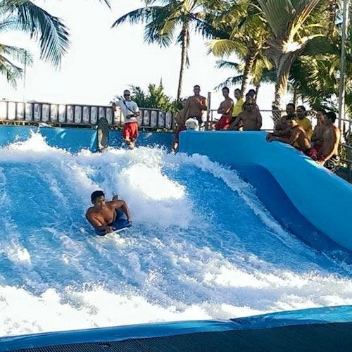 Parque del Cráter de Coral y Wet 'n' Wild Hawaii: Zip & Dip + Transporte desde Waikiki