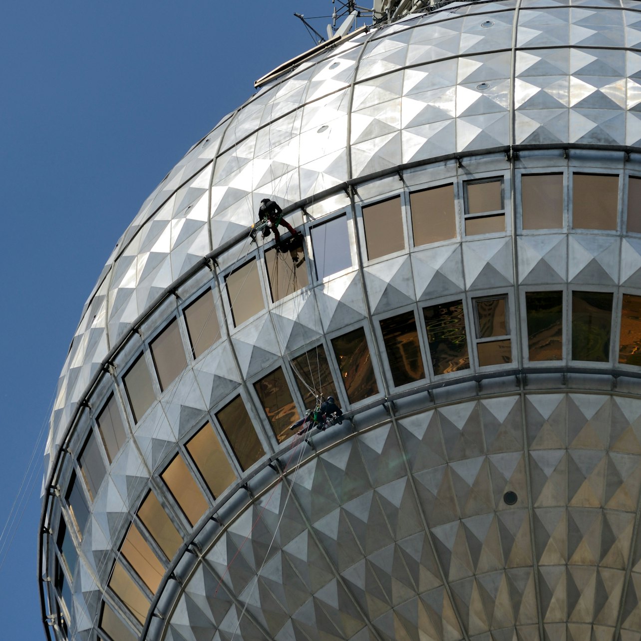 Berlín TV Tower: Acceso rápido + Mesa en ventana en el restaurante - Alojamientos en Berlín