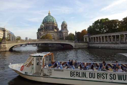 Berlin: 1-Hr Sightseeing Cruise + Audio Guide