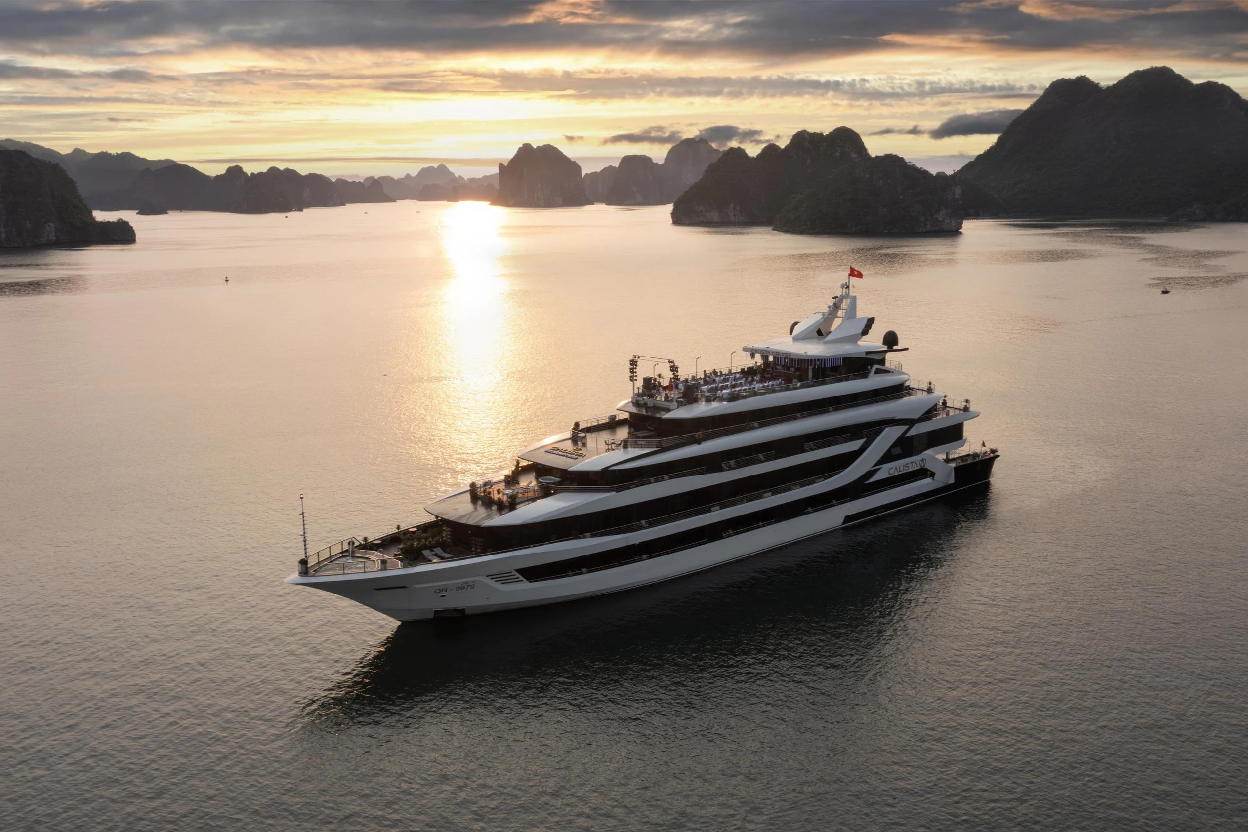 Ha Long Bay: 2D1N 5-Star Calista Cruise + Sung Sot & Ti Top + Optional Transfer