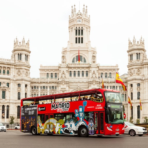 City Tour Madrid: Hop-on Hop-off Bus for 1 or 2 days