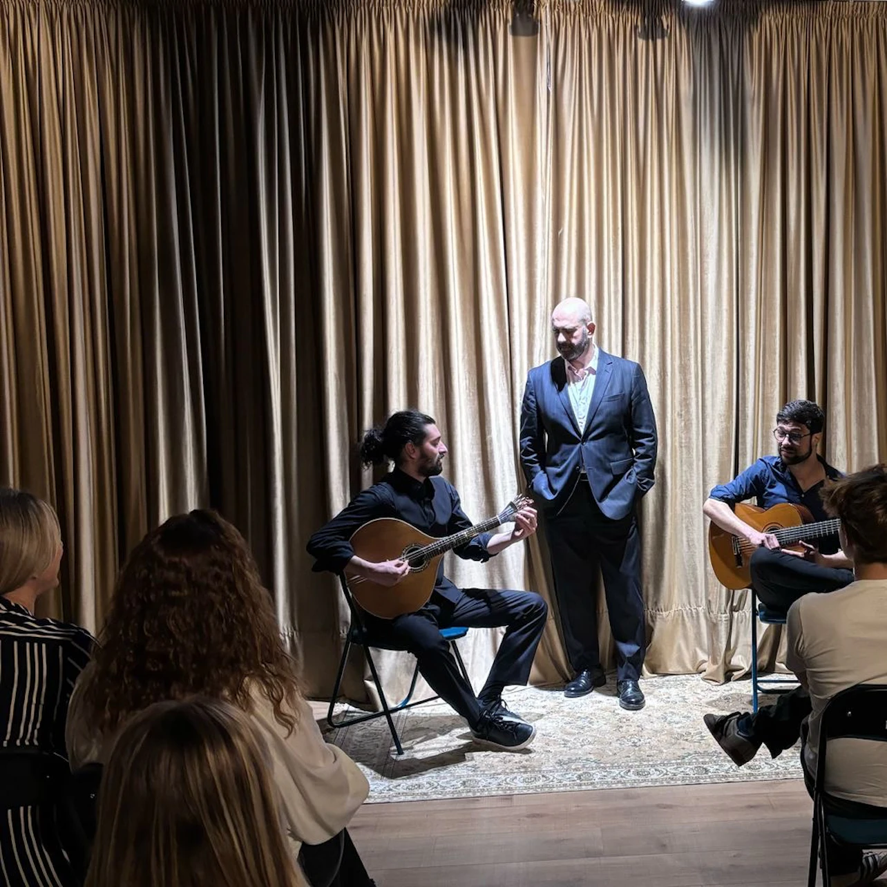 Lisbon: Live Fado Show with Port Wine tickets at Lisbon Fado