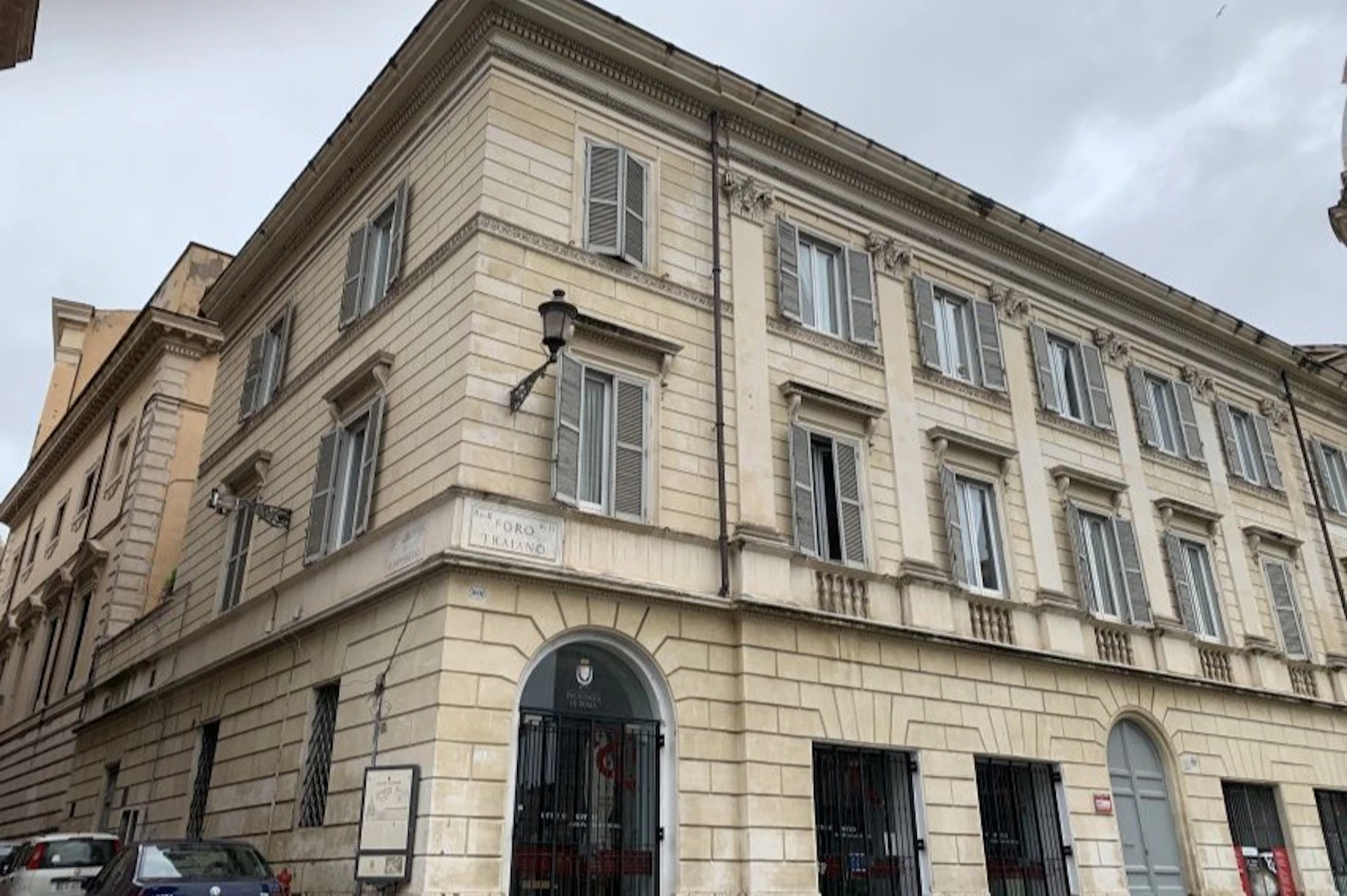 Palace of Valentini