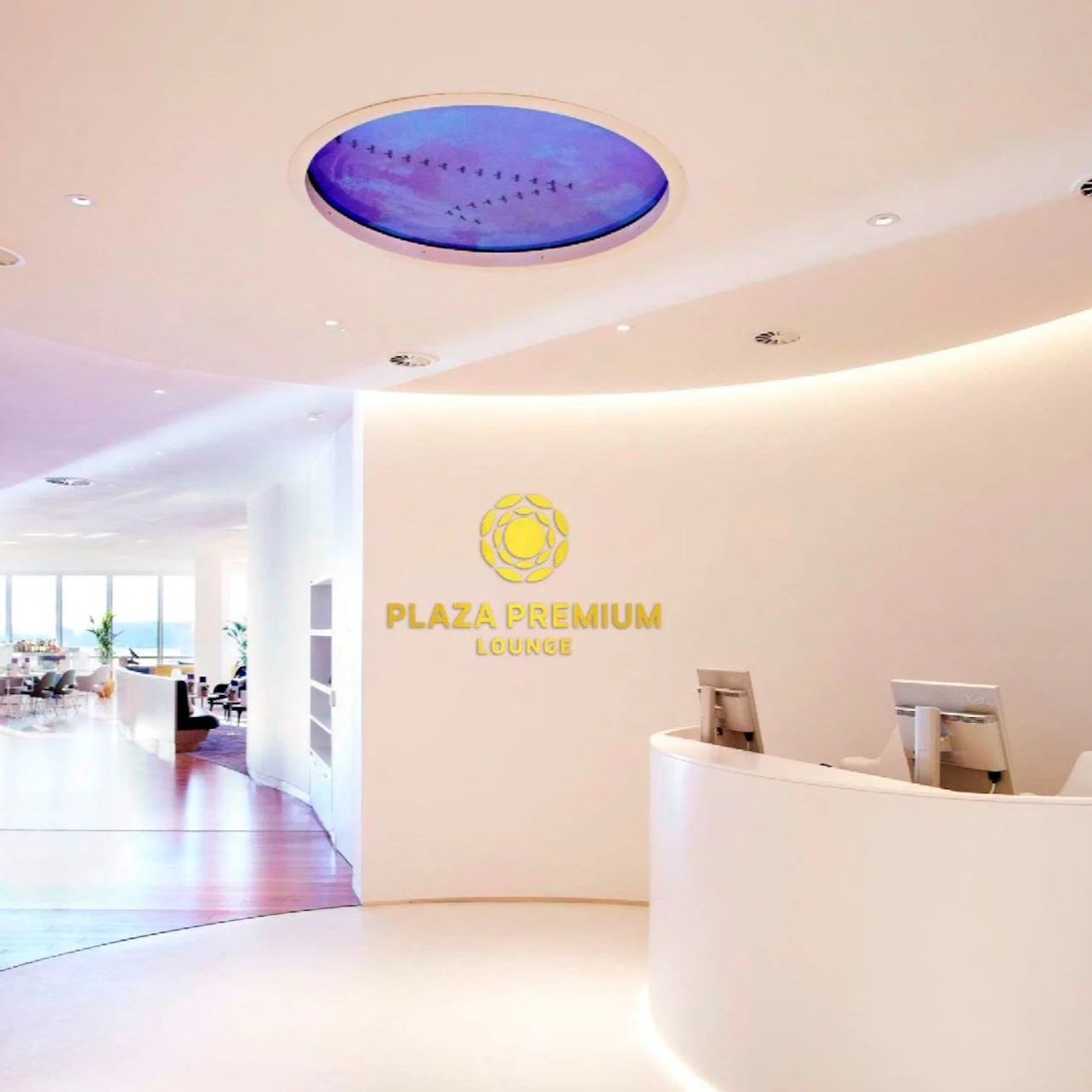 London Gatwick North Terminal: Plaza Premium Lounge