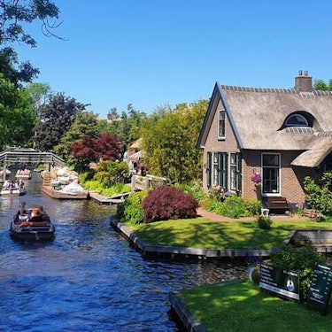 Giethoorn and Zaanse Schans Day Trip from Amsterdam