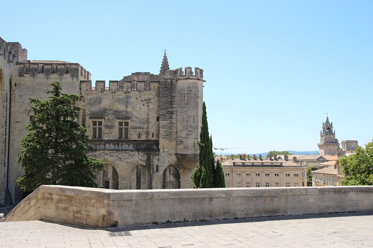 Palácio dos Papas - Acomodações em Avignon