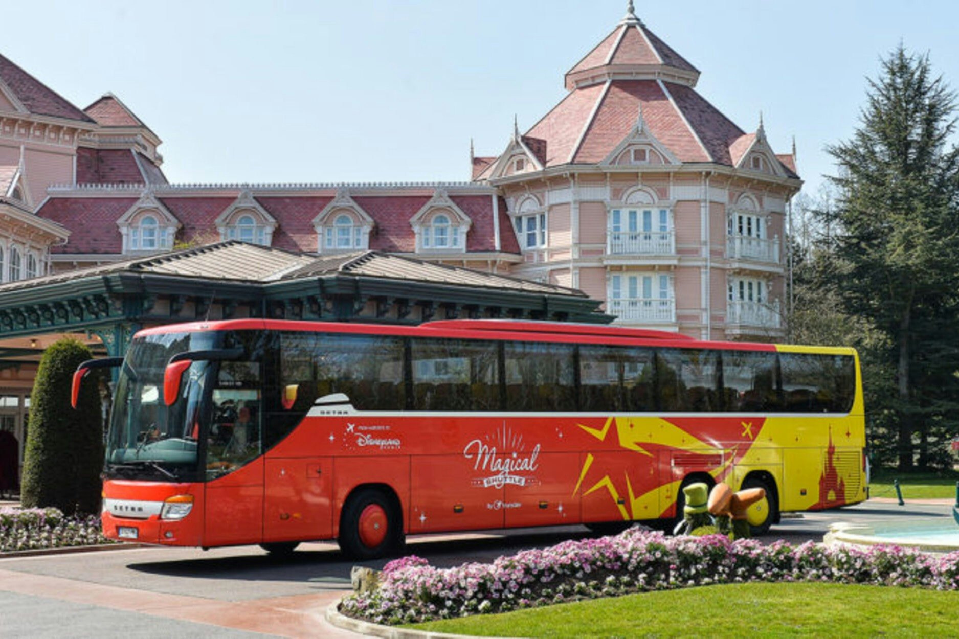 Book your Paris Airport transfers online - Main Image