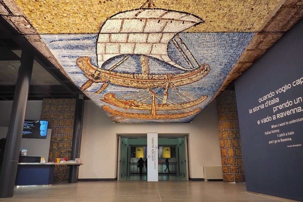 Вход в музей