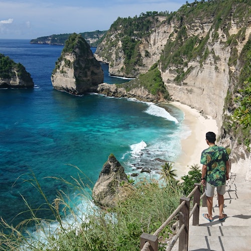 Nusa Penida: Atuh Beach & Diamond Beach Tour