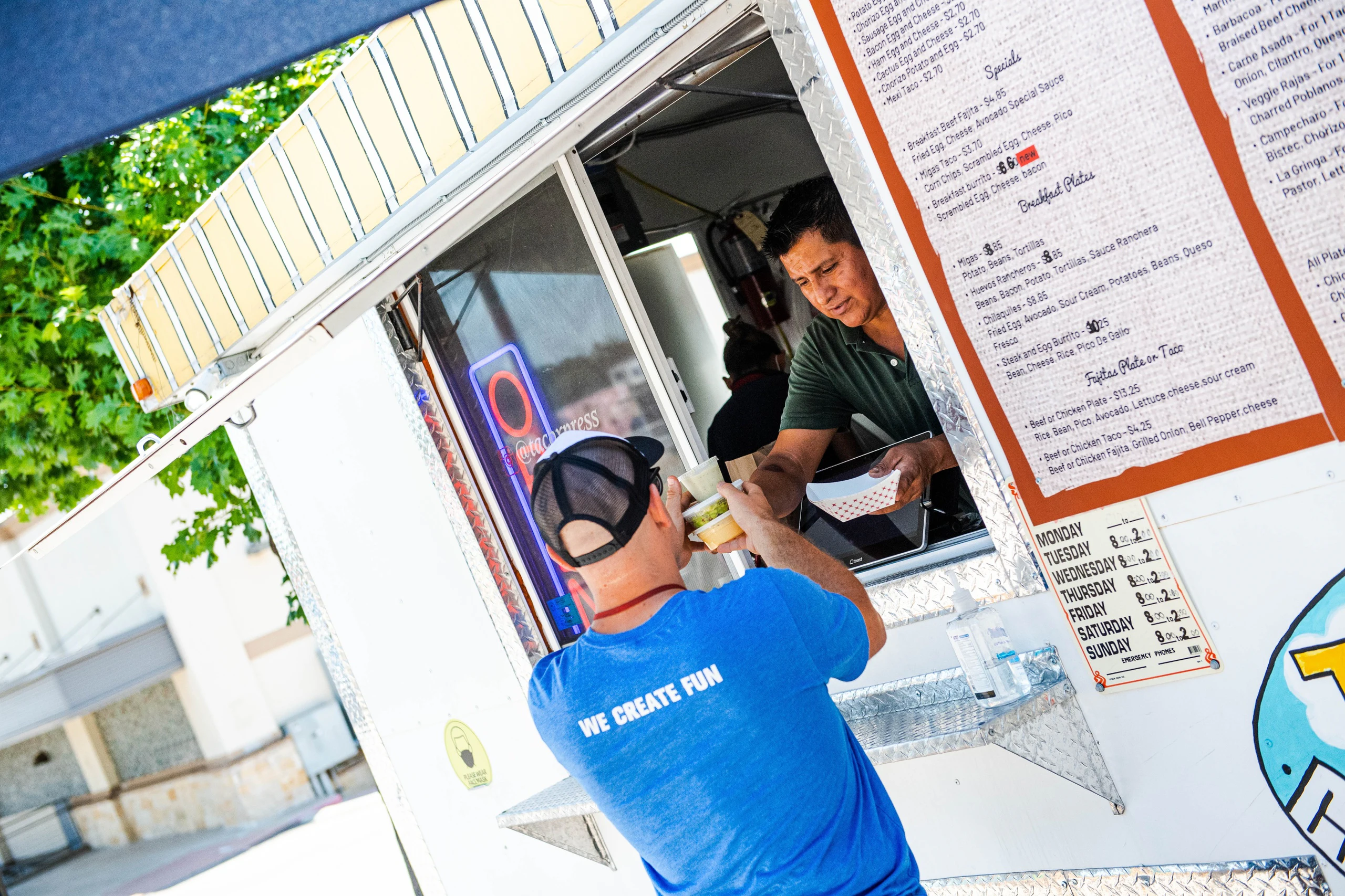Street Art & Street Food Tour