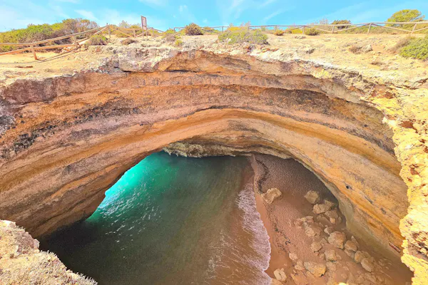 Grotte de Benagil, Plage de Marinha & Algar Seco : Visite Guidée depuis Faro