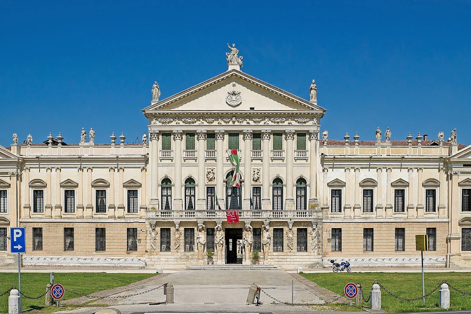 Villa Pisani