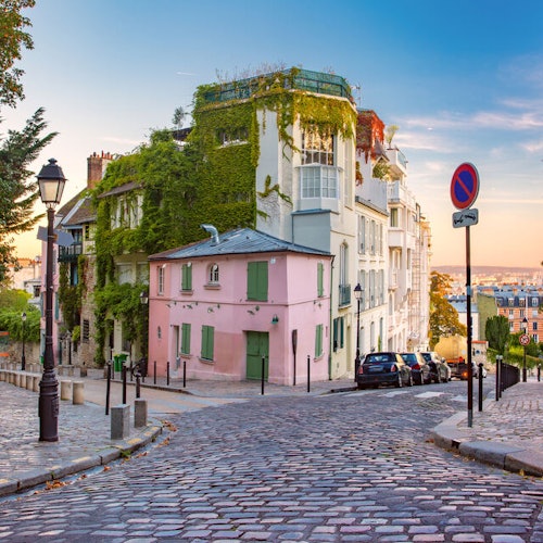 Montmartre romántico: Juego de exploración de los amantes perdidos en París