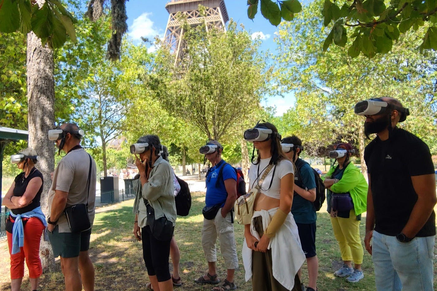 Eiffel Tower: Guided VR Experience 2