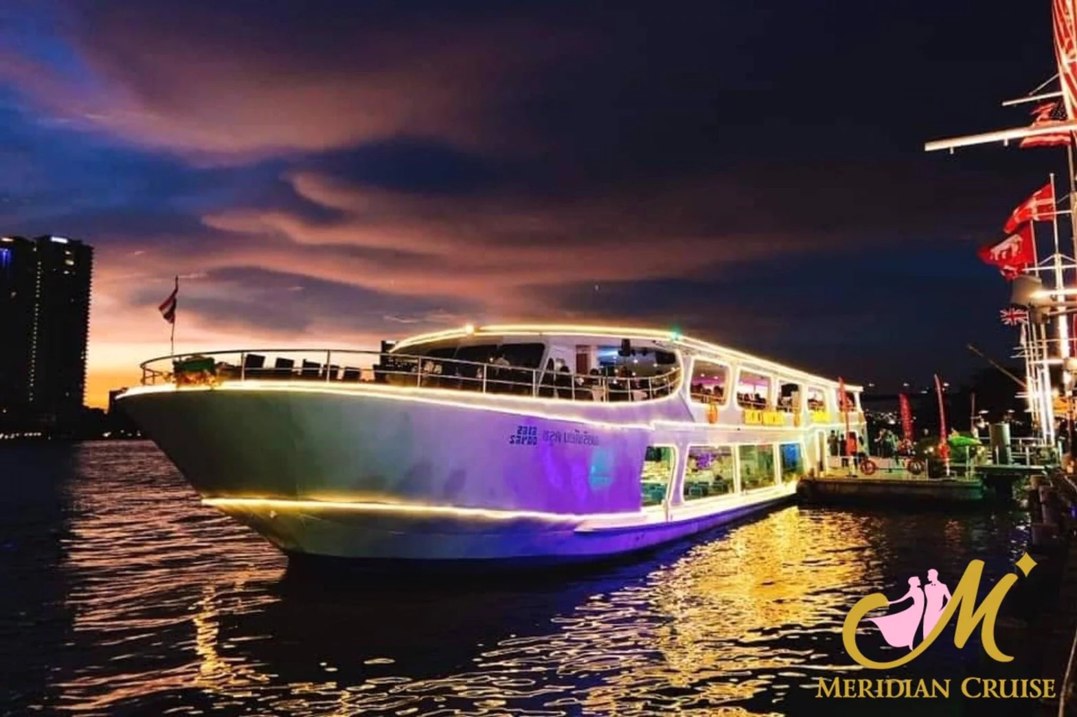 Bangkok: Meridian Cena en barco desde INCONSIAM