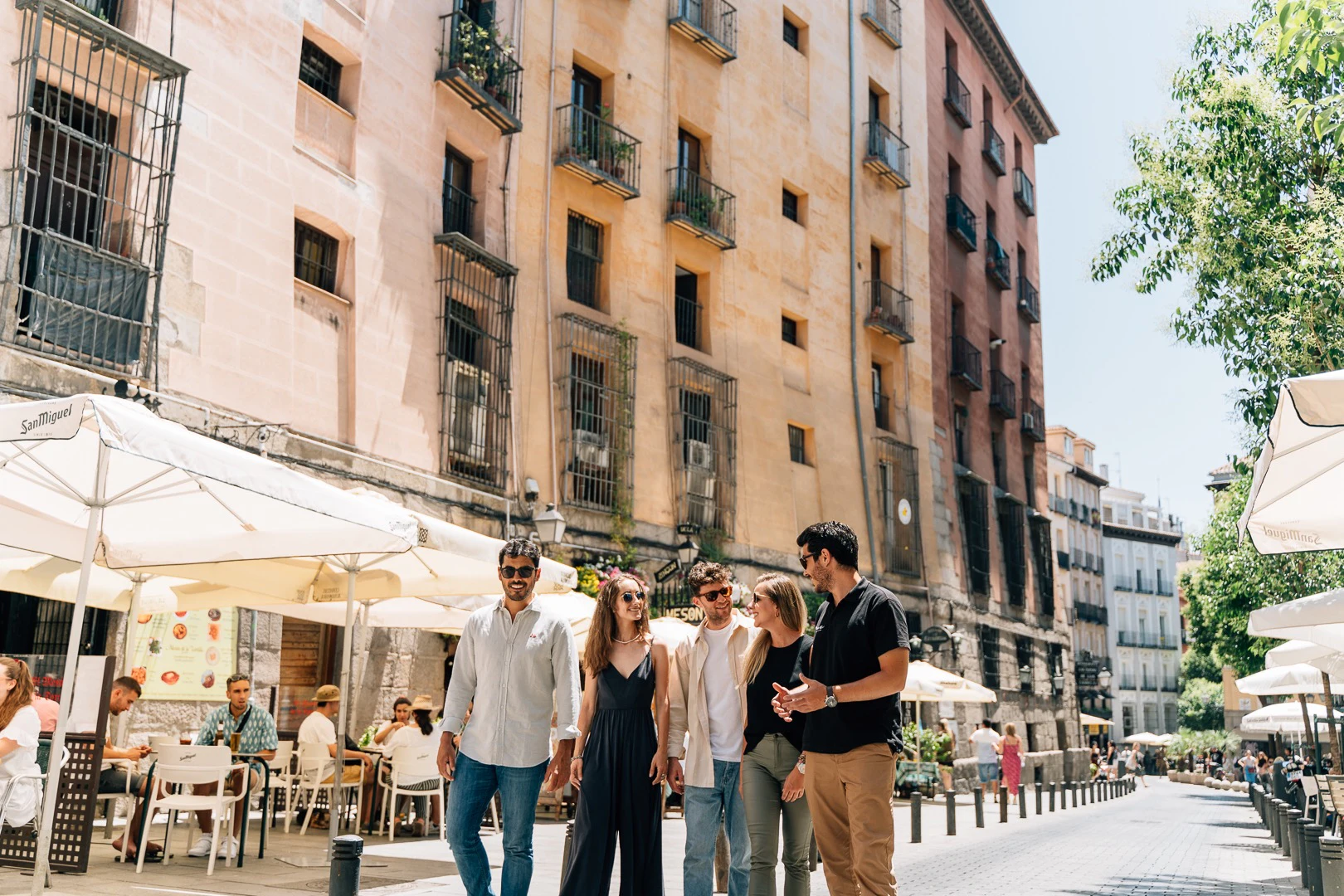 Madrid: Small-Group Guided Tapas Tour + Drinks