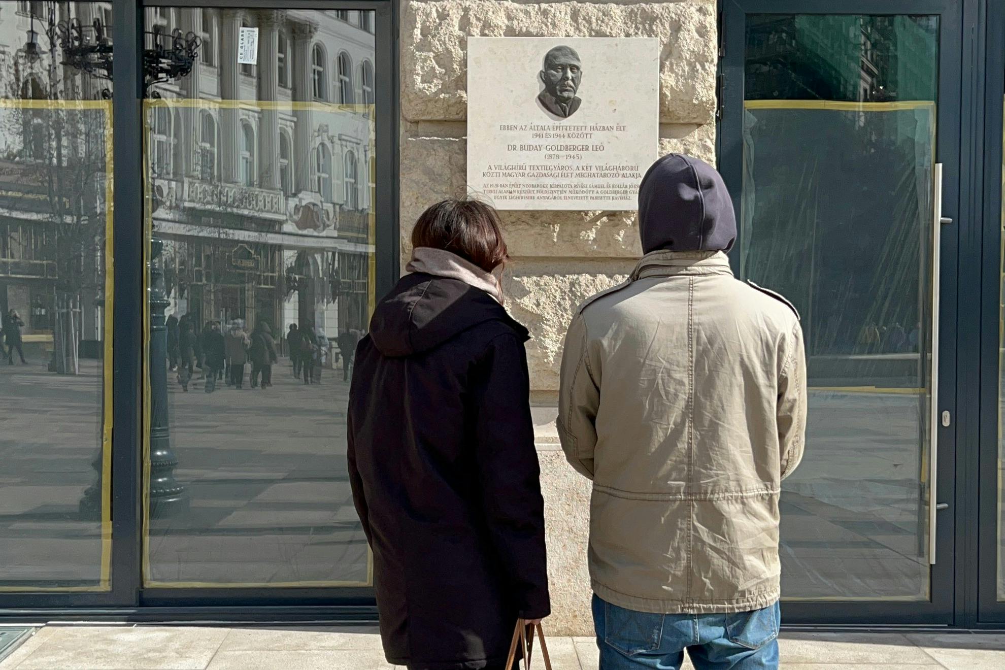 Просто сбежать из своего города