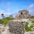 Overblijfselen van de Maya-infrastructuur