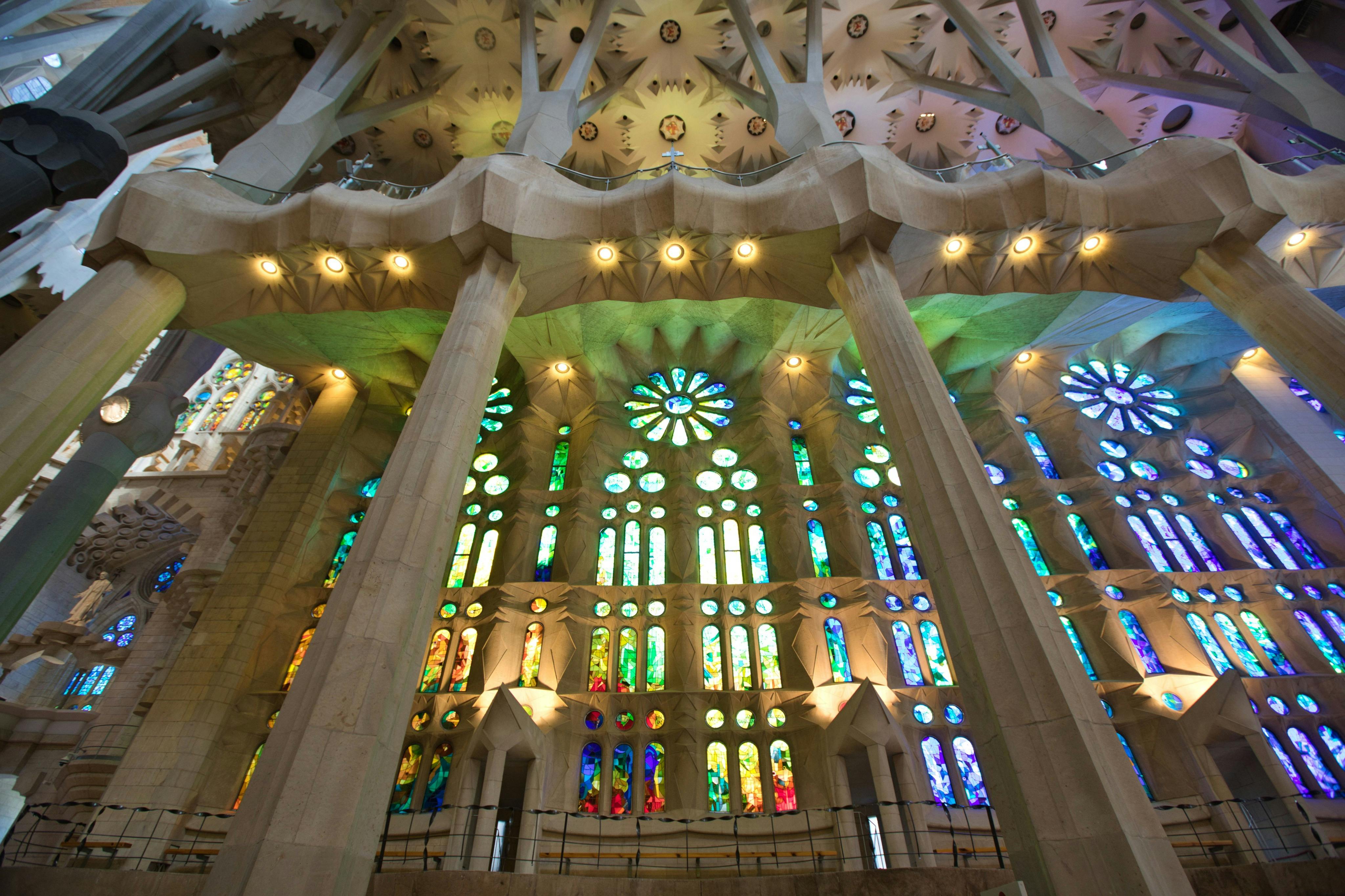Sagrada Família: bilhete sem filas + tour guiado em grupo pequeno — 4