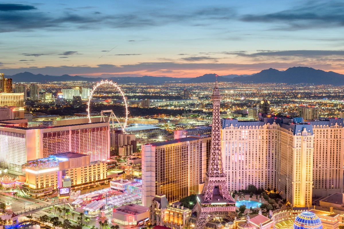 Las Vegas: Self-Guided Walking Tour