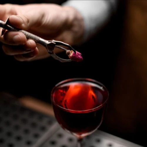 The Cabinet of Curiosities Las Vegas: Mixology Masterclass - Photo 3